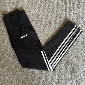 Adidas women’s climalite black leggings